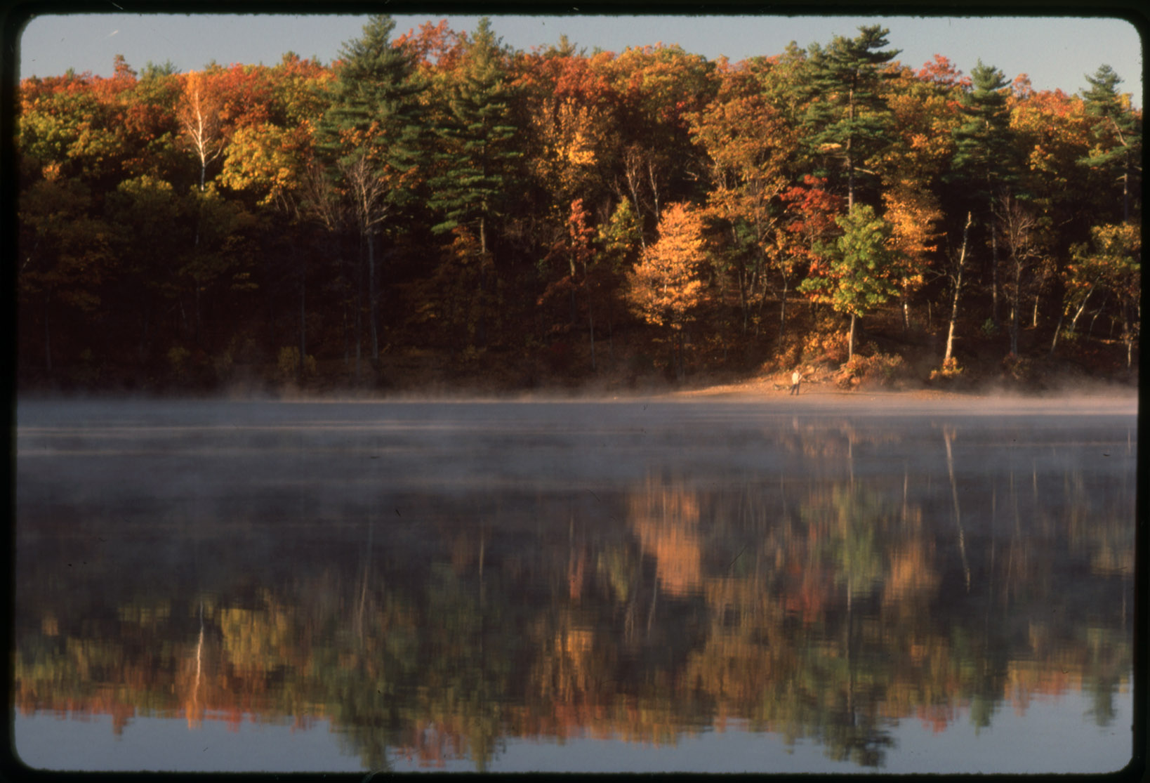 Depiction of Walden Pond, Oct. 1985