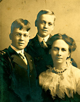 Depiction of Sadie Campbell and sons Harold and Robert Leslie