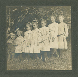 Depiction of Kingsbury children, ca.1910