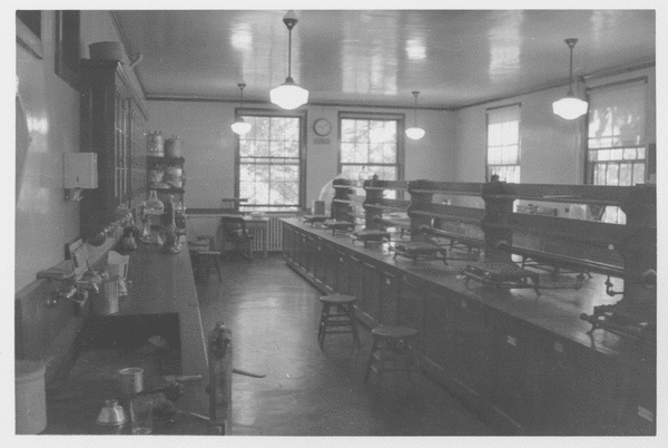 Interior, Chenoweth laboratory